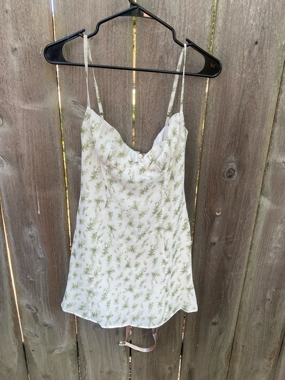 House of CB Christiana Garden Print Mini Dress Medium NWT Floral - Picture 3 of 8